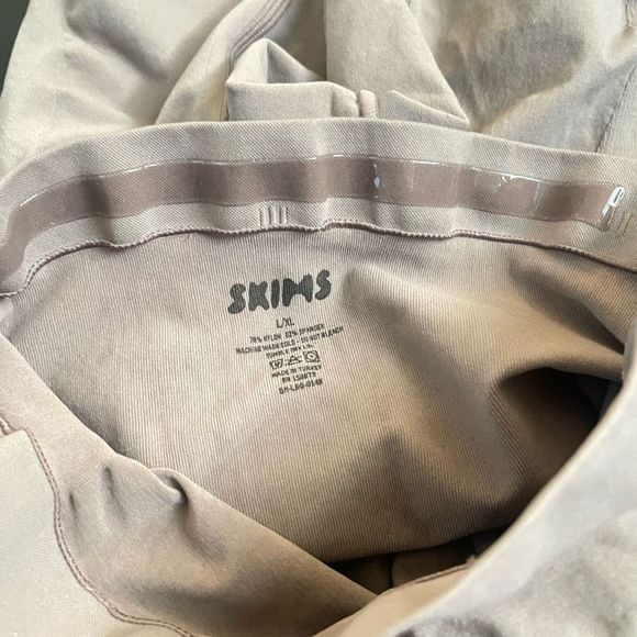 SKIMS Maternity Shapewear Leggings Open Gusset - L/XL - Picture 4 of 4